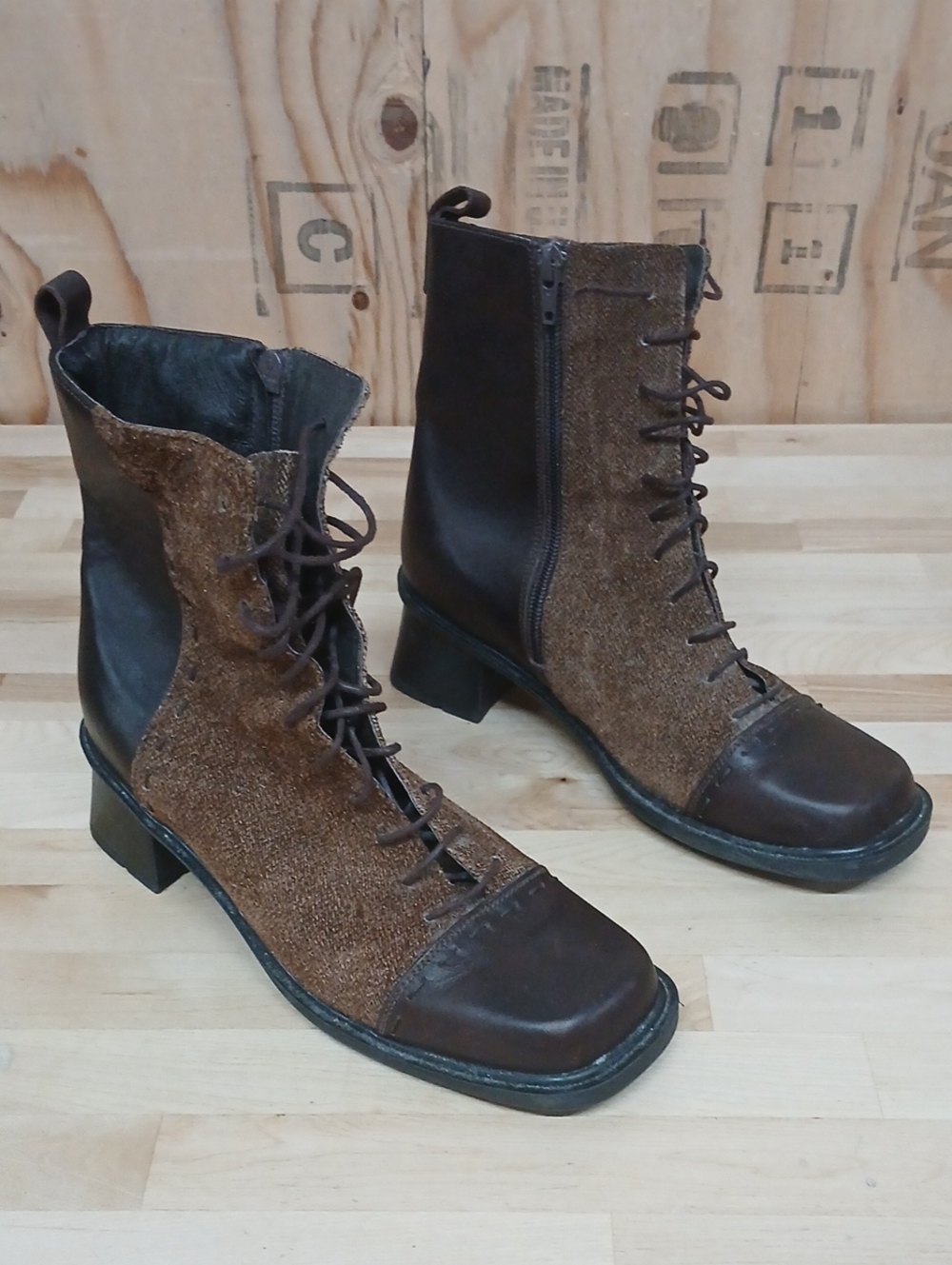 Naot Brown Mixed-Material Lace-Up Ankle square Toe Boots Size 39